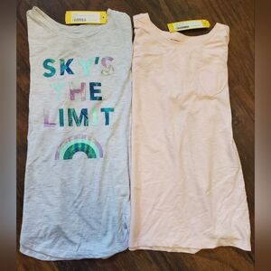 🆕️ ✨️BUNDLE set of 2!✨️ Kids' Graphic and Heart T-Shirts - Gray and Pink